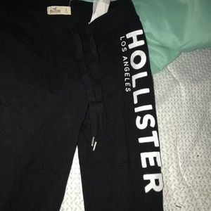 NWOT Hollister sweats 😍